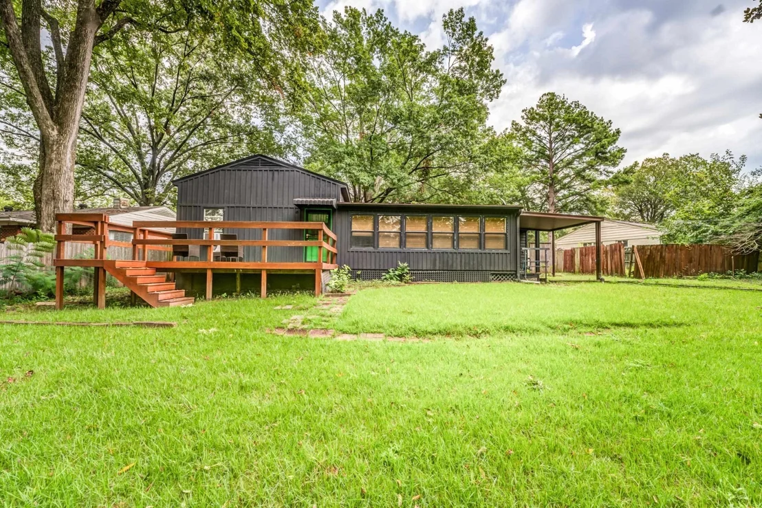 Photo of 449 Green Acres Rd