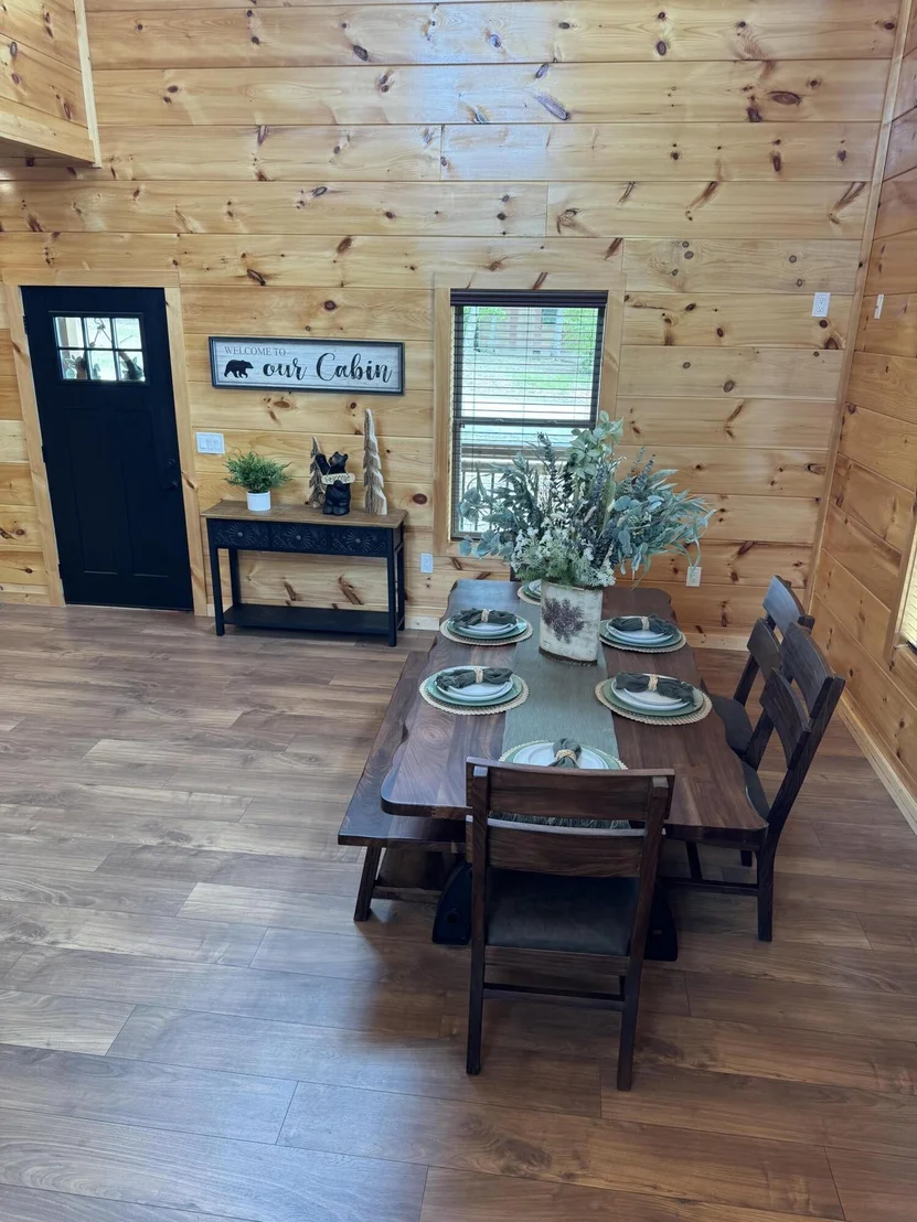 Photo of 2880 Sequoia Road