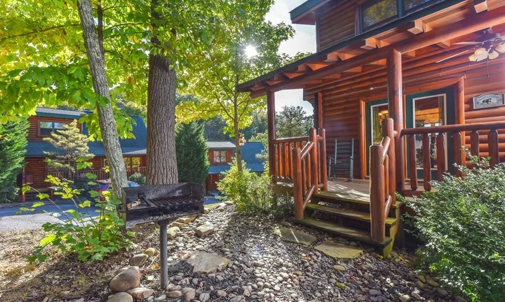 Photo of 2015 BEAR CREEK Way