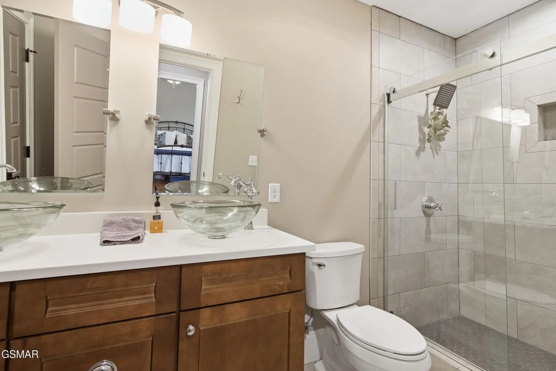 Photo of 701 Waters Edge
