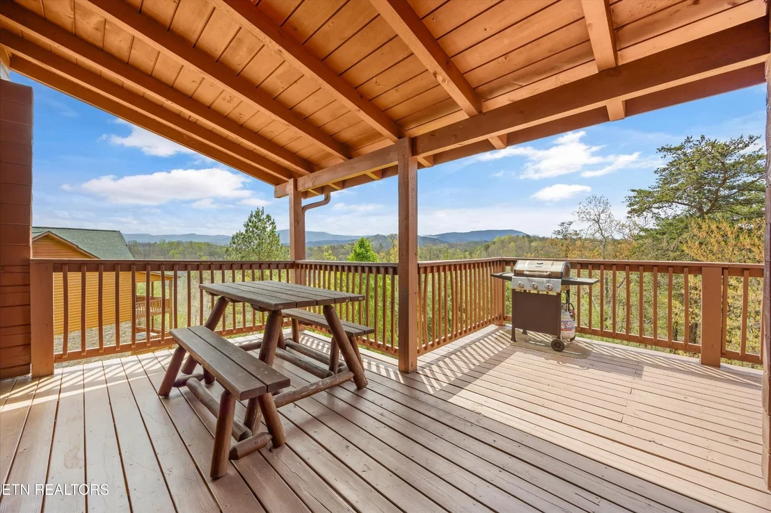 Photo of 1107 N Trail Drive
