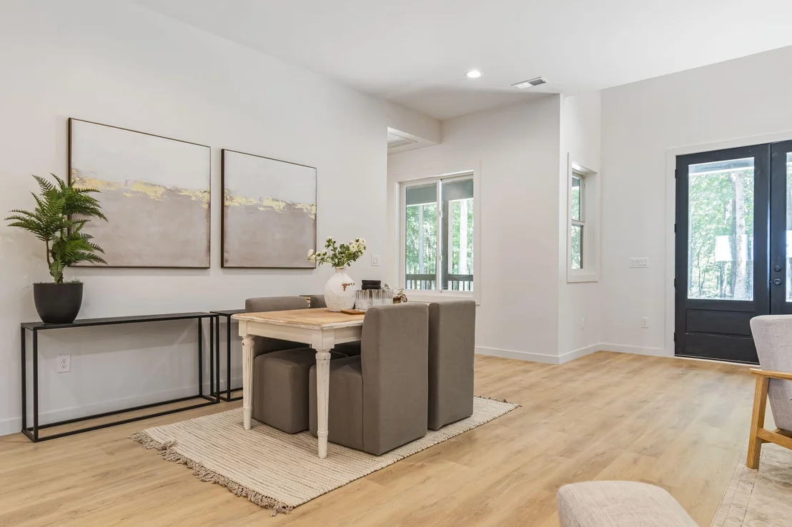 Photo of 824 Valley View Drive