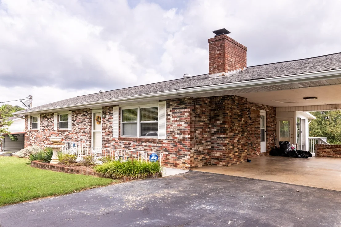 Photo of 218 Howard Drive