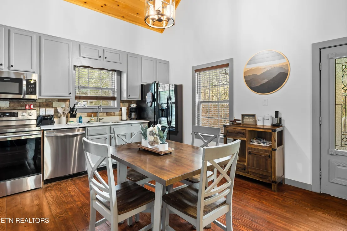 Photo of 516 Clearwater Circle