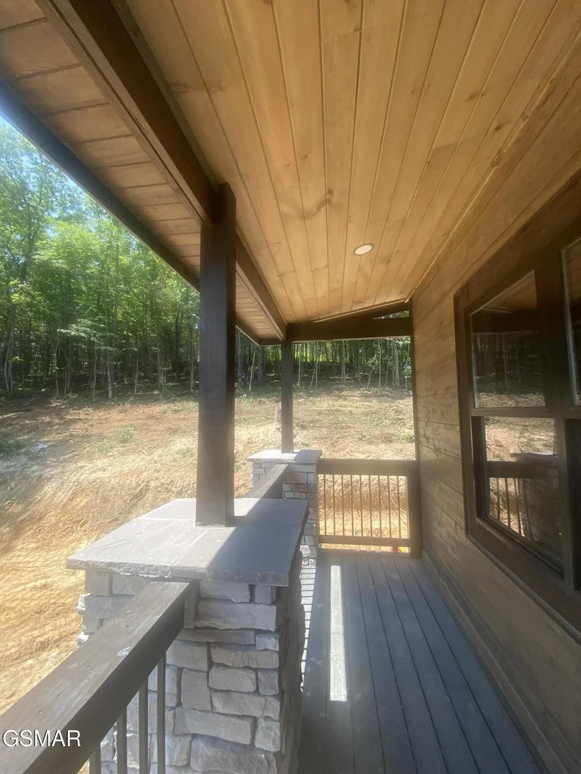 Photo of 2129 Ross Way