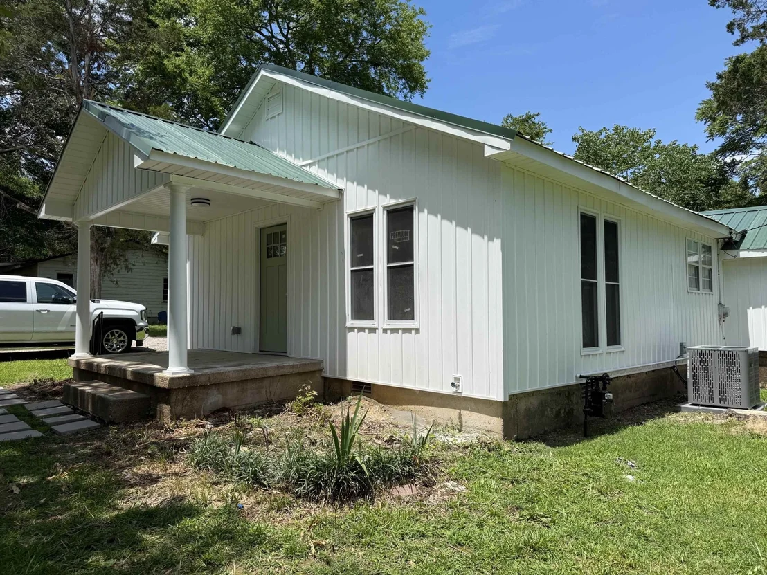 Photo of 48005 Hwy 69