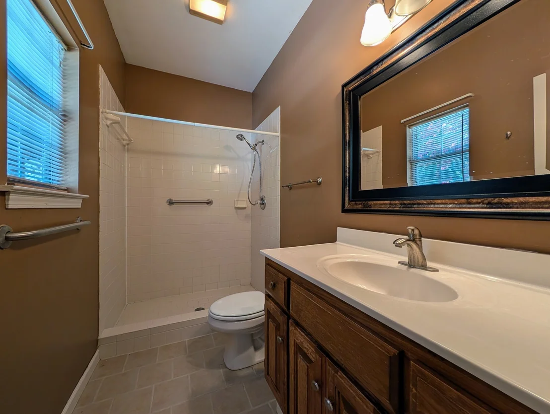 Photo of 1447 Eads Bluff Rd NW