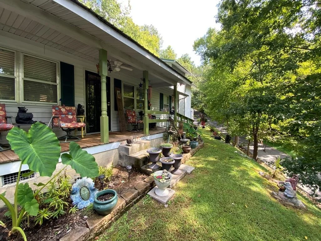 Photo of 635 Cedar Road