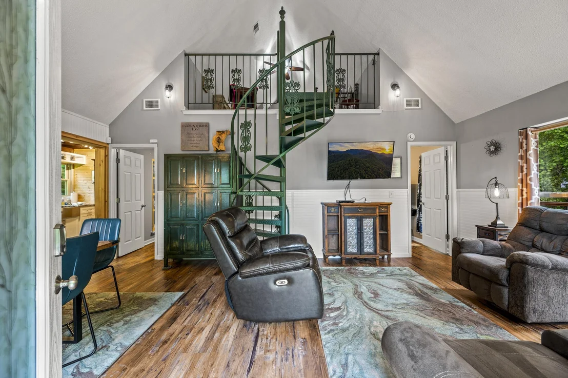 Photo of 3325 Tekoa Mountain Way