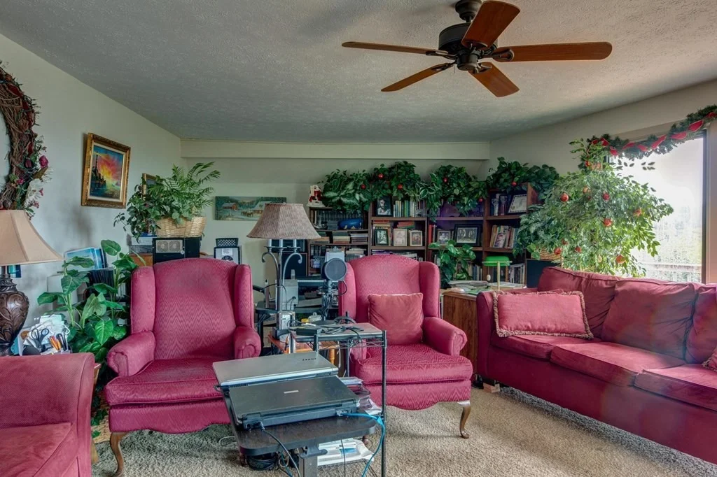 Photo of 372 Grandview Drive