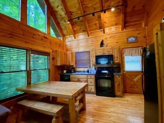 Photo of 2161 Red Bud Road