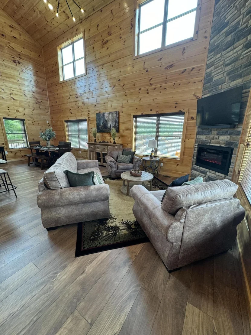 Photo of 2880 Sequoia Road