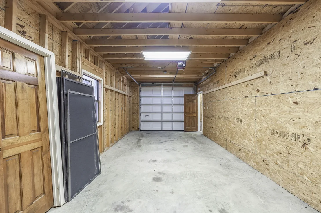 Photo of 40 Pine Cv