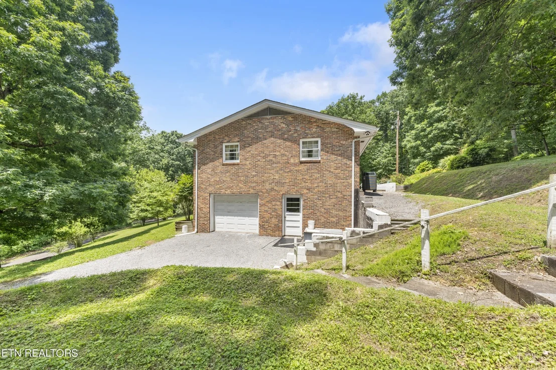 Photo of 149 Glenn Circle