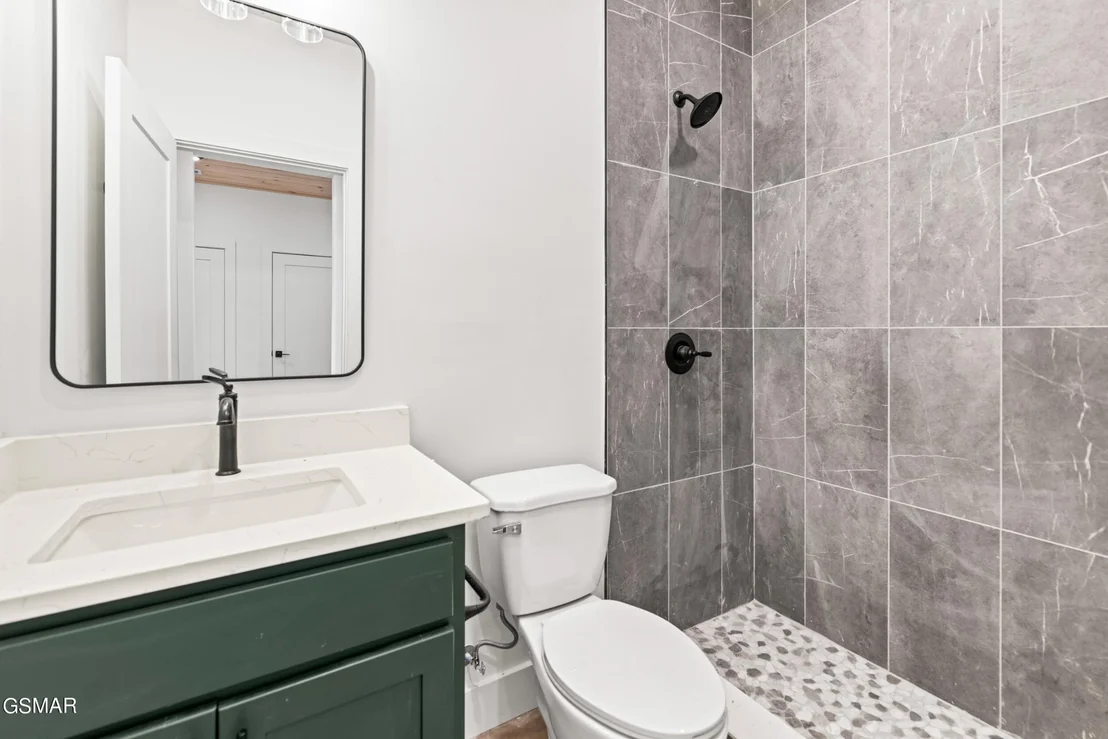 Photo of 405 Compass Point Way