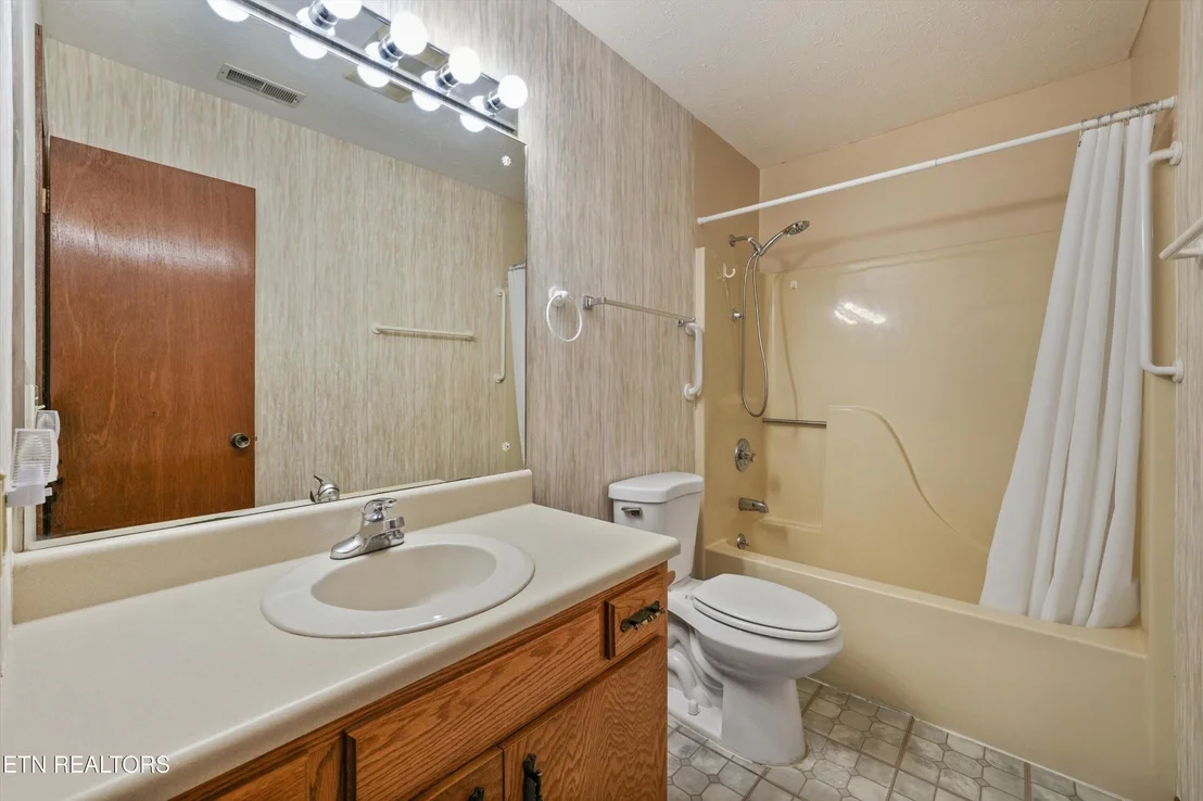 Photo of 426 Woods View Circle