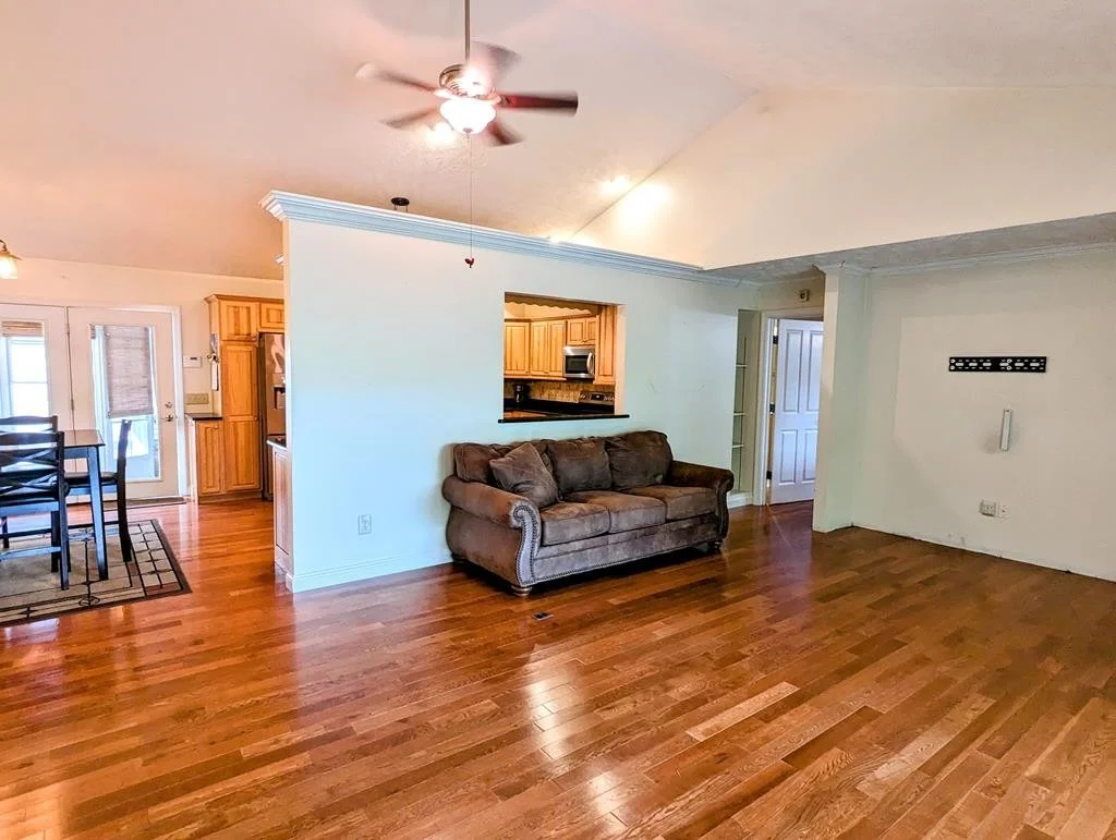 Photo of 809 SYLVIA Lane