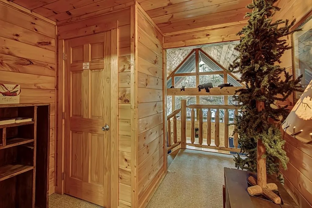 Photo of 1663 Little Cabin Loop