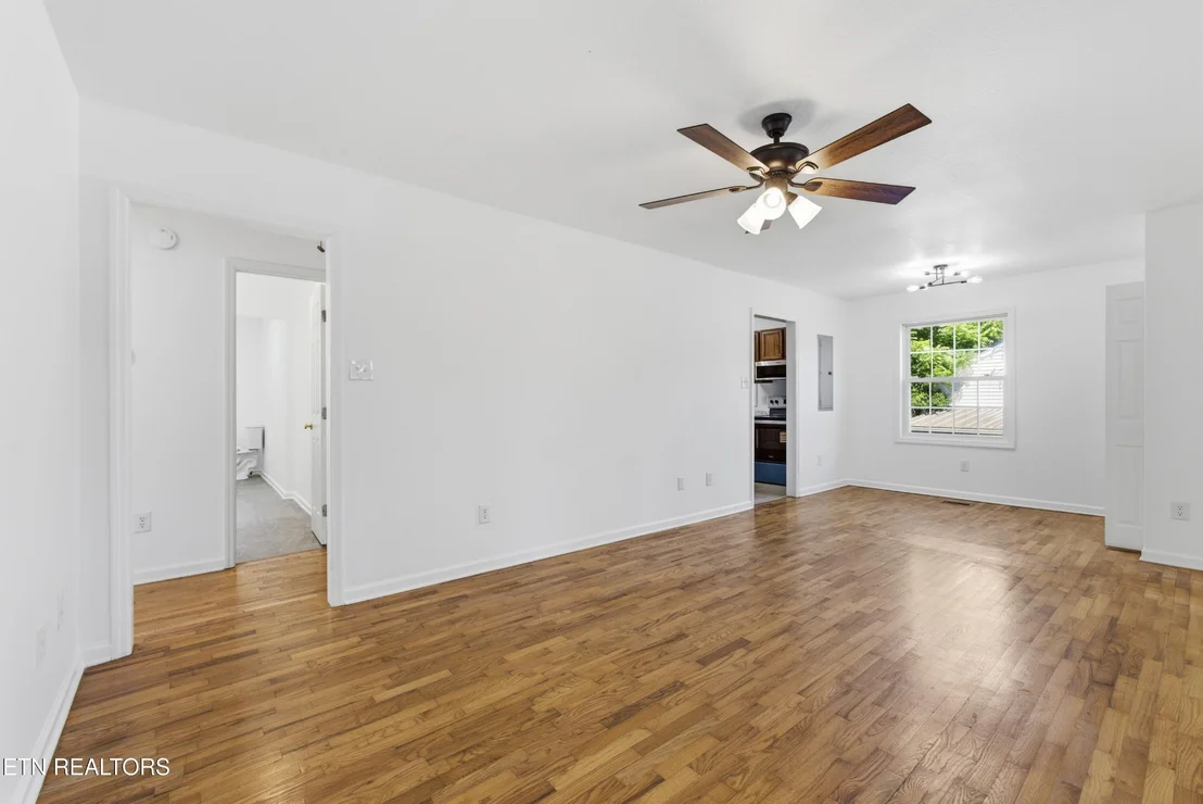 Photo of 212 Sunset Drive