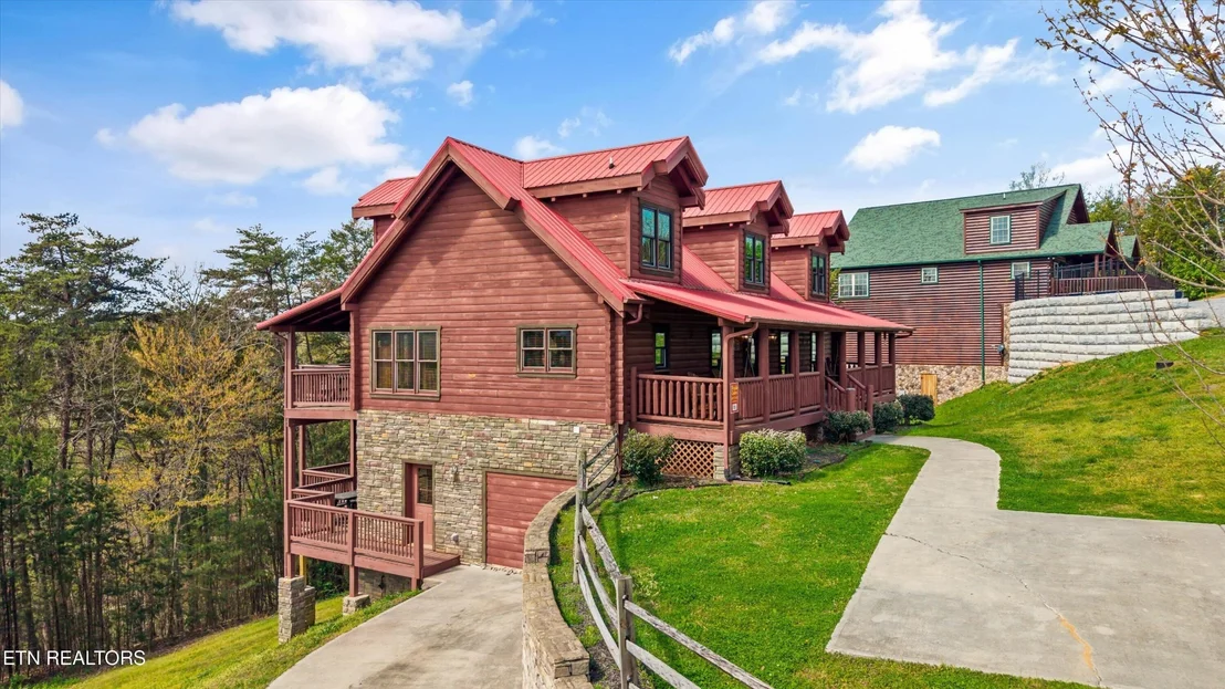 Photo of 1107 N Trail Drive