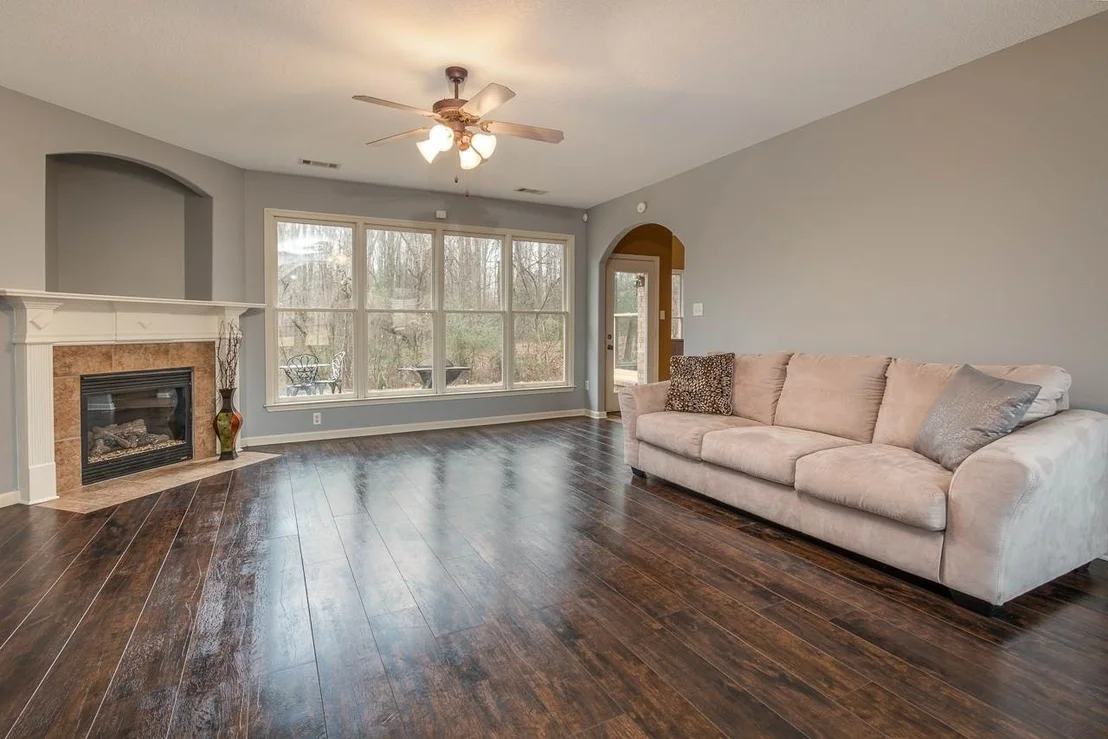 Photo of 6081 MAHER TRL