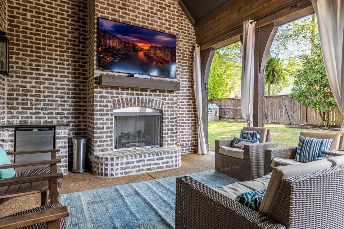 Photo of 576 WINDING WOOD CIR