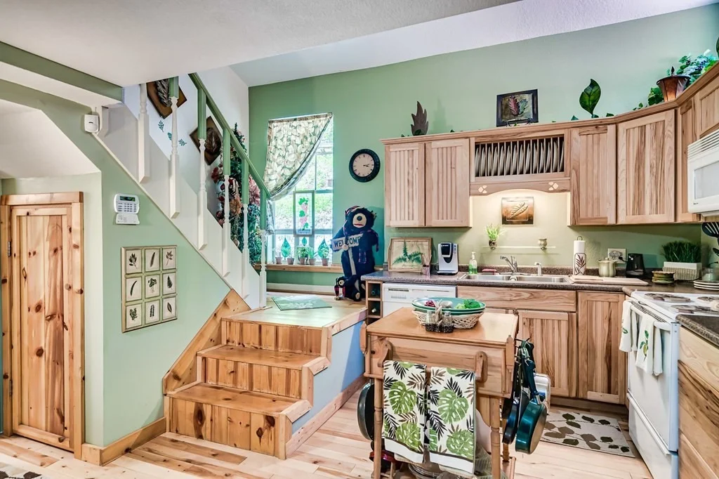Photo of 2590 Bluff Mountain Road