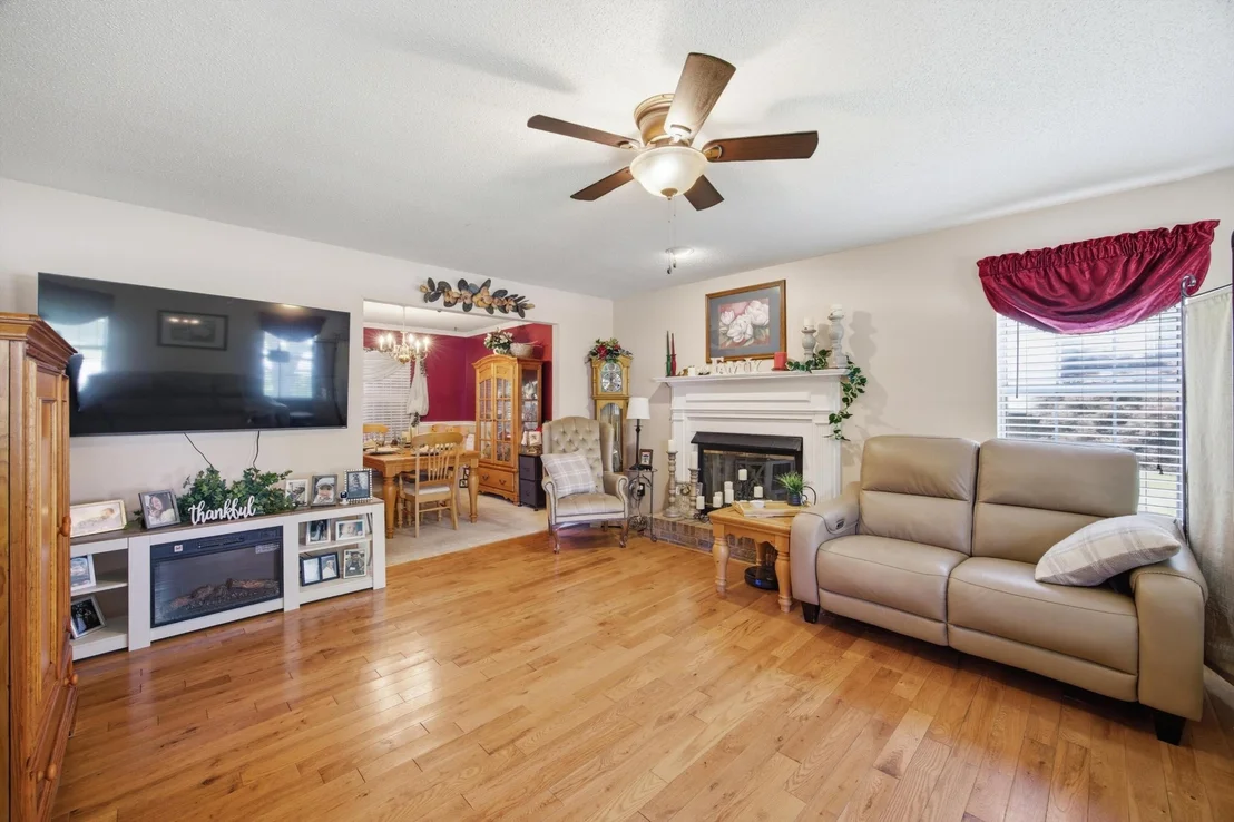 Photo of 7118 Hunter Forrest Drive