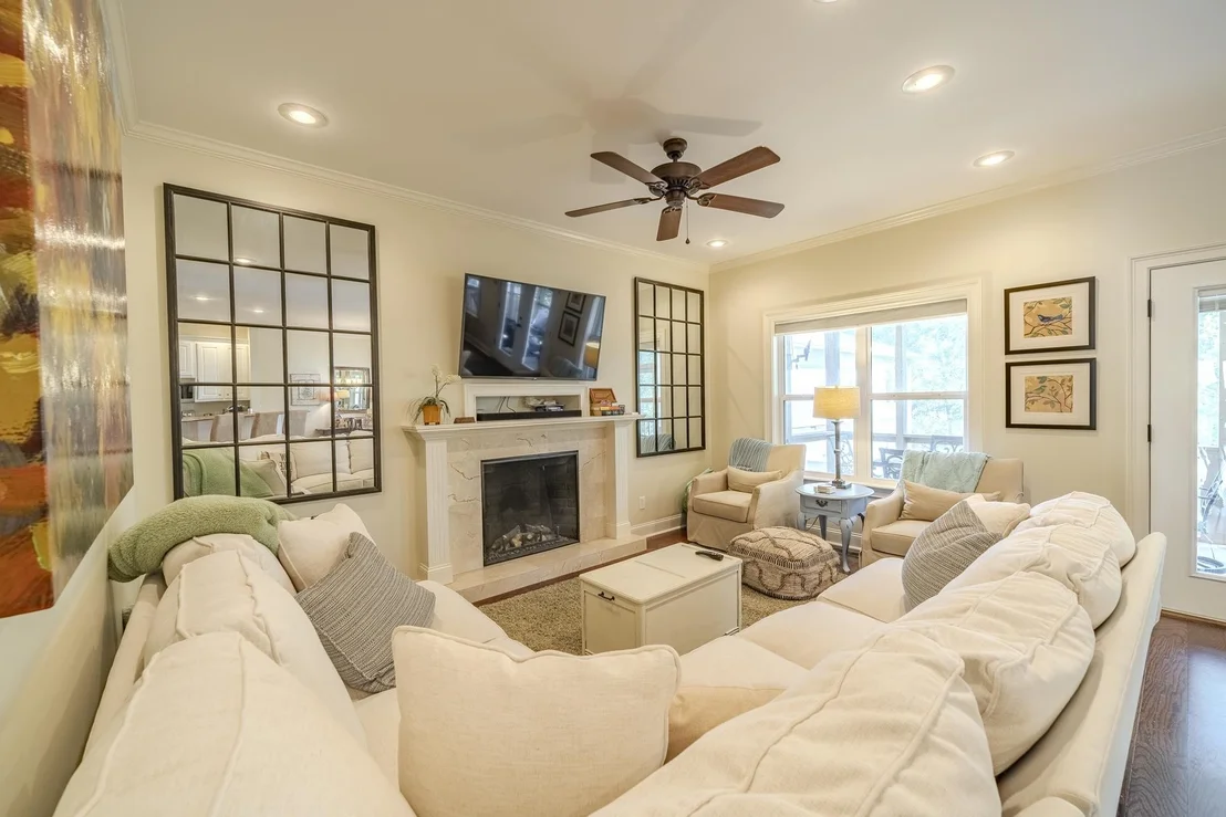 Photo of 27 HARBOR DR