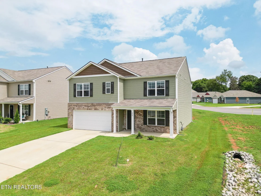 Photo of 829 Greene Meadow Drive
