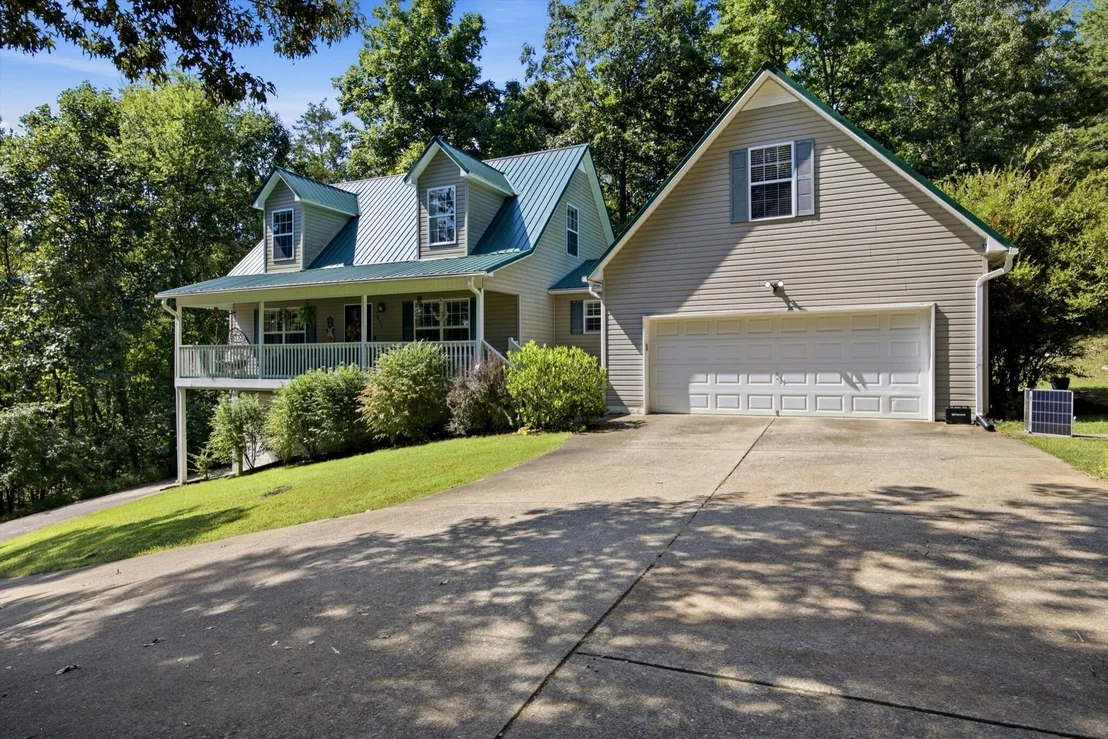 Photo of 3041 Lower River Road NW