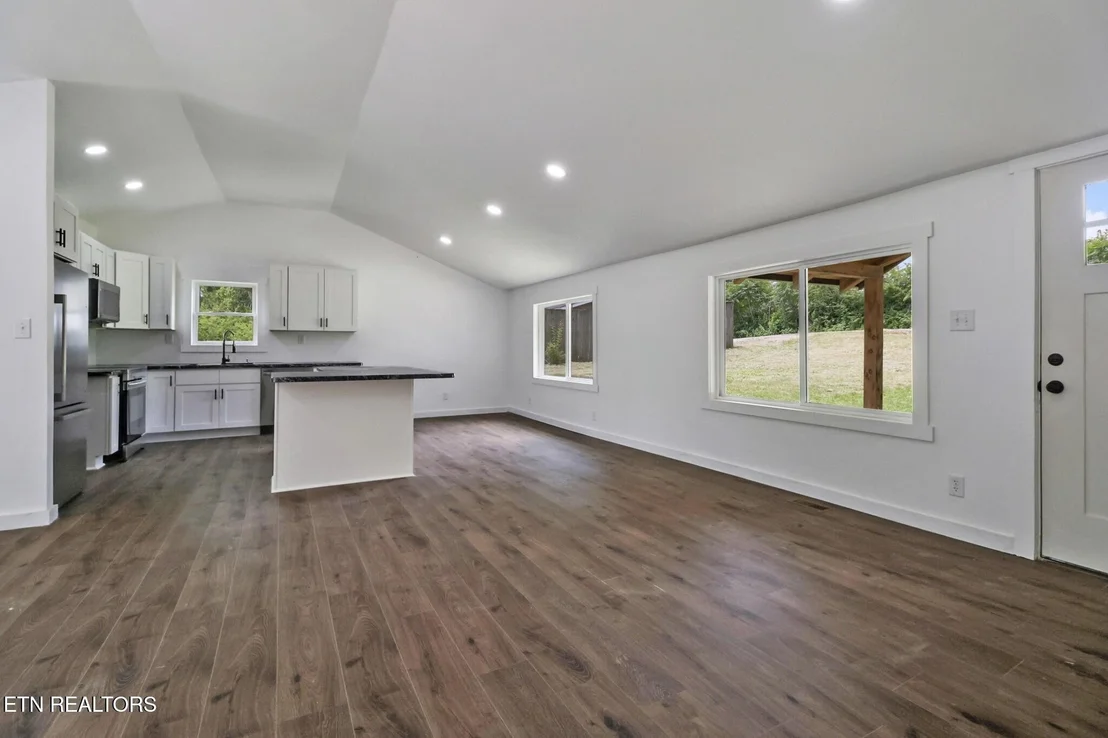 Photo of 1095 Franklin Rd