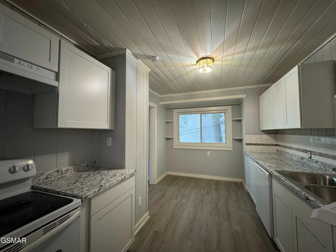Photo of 409 Eastgate Road