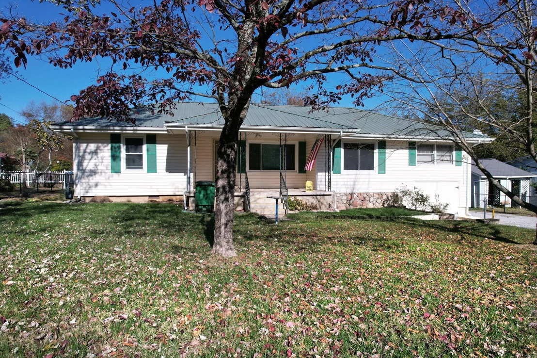 Photo of 3453 Bennett Road