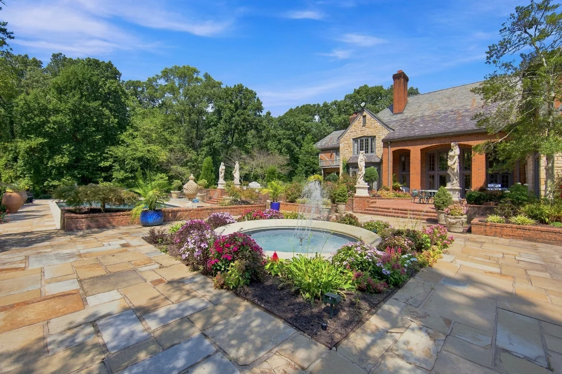 Photo of 18 Windwood Drive