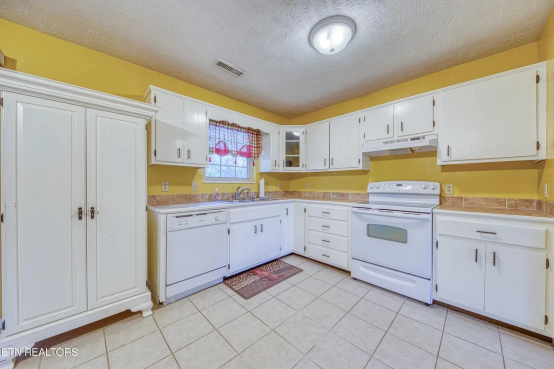 Photo of 339 Fenway Drive