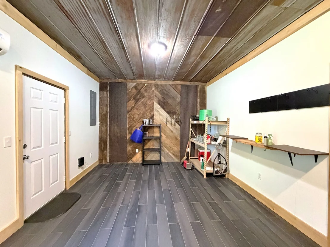 Photo of 106 Main St