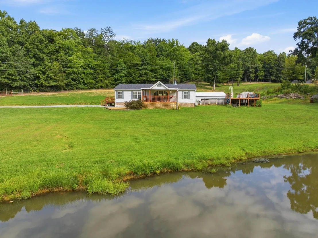 Photo of 312 Eaves Ferry Road