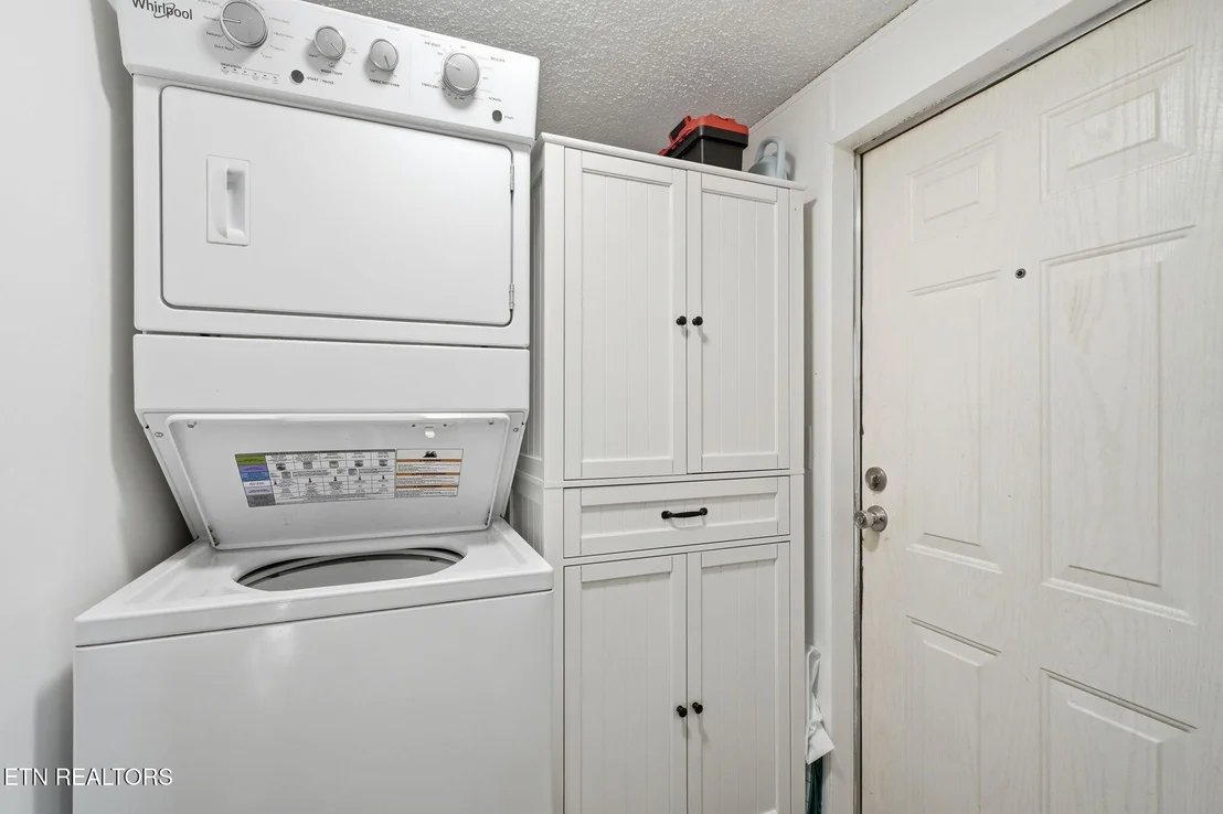Photo of 281 Willis Rd