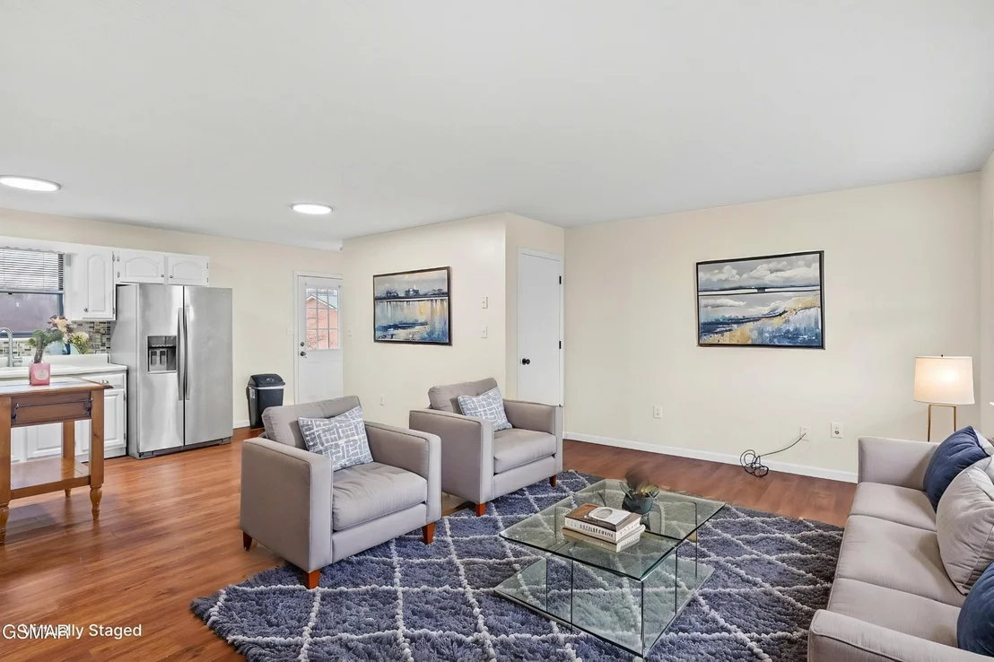 Photo of 409 Clearbrook Drive