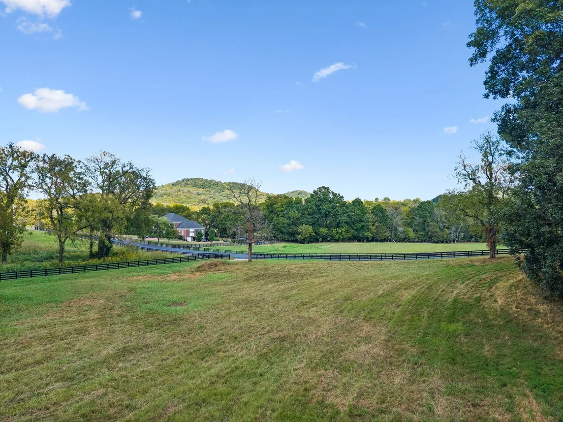 Photo of 1025 Tulloss Rd