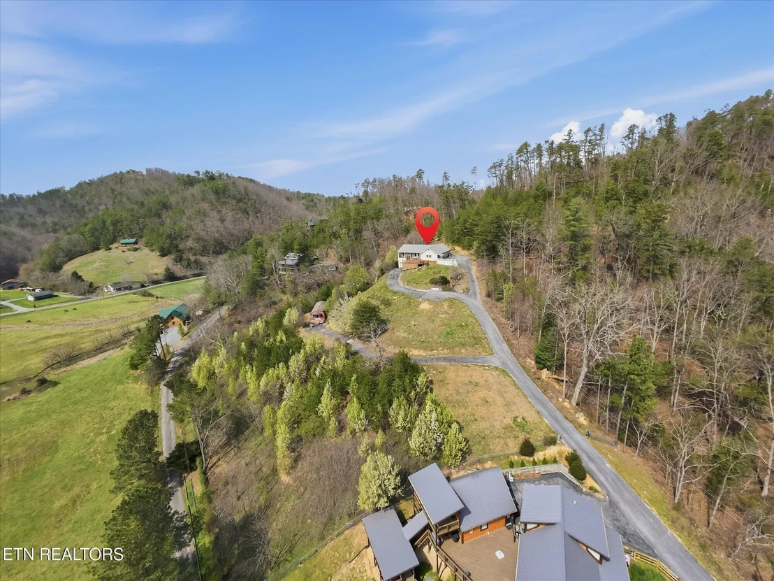 Photo of 1502 Valley Cove Way