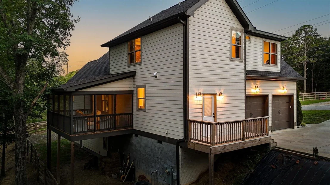 Photo of 8417 Pine Ridge Road