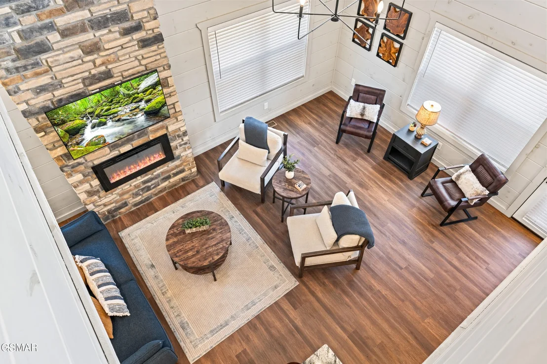 Photo of 2848 Sequoia Road