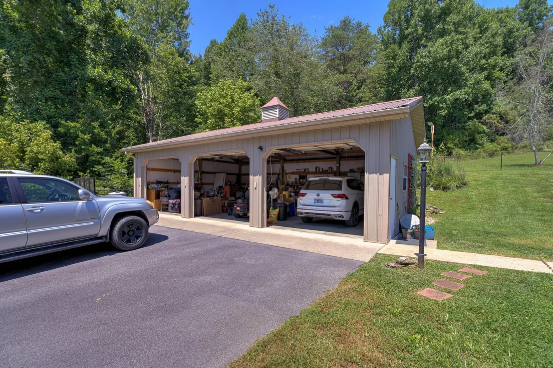 Photo of 286 Oss Williams Road