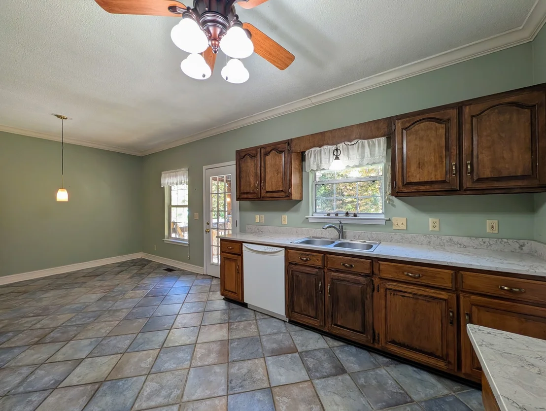 Photo of 1447 Eads Bluff Rd NW