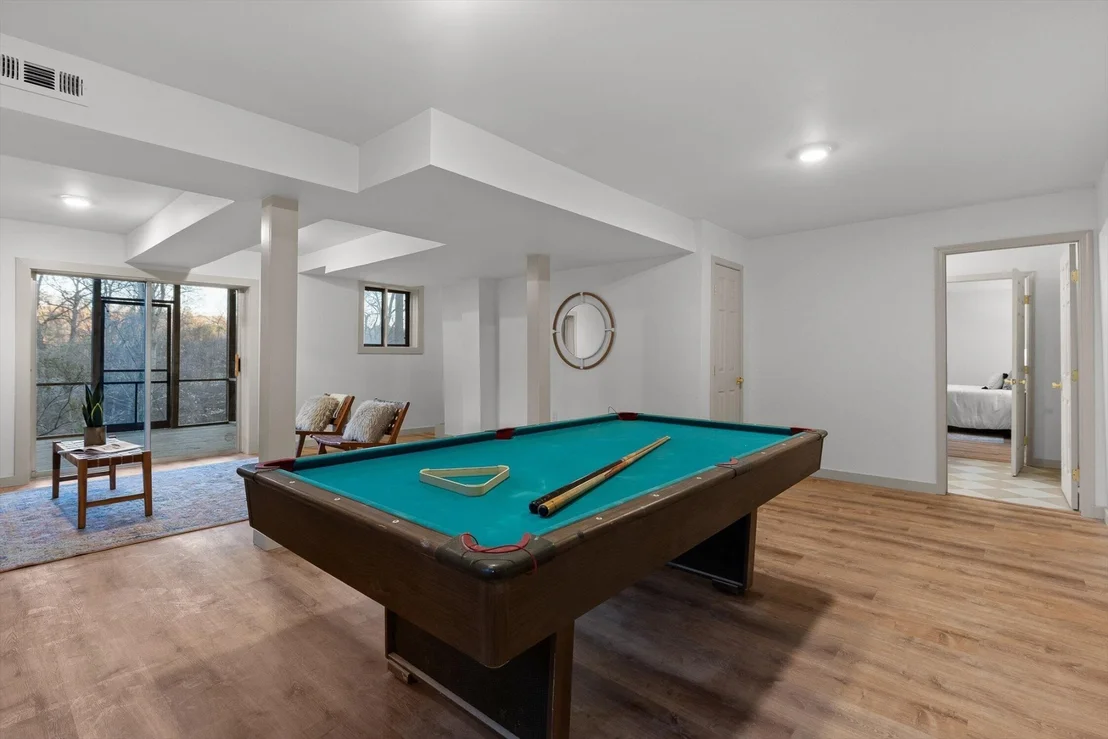 Photo of 142 Douglas Drive