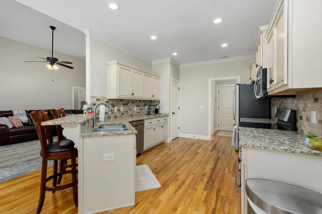 Photo of 2915 June Bug Dr