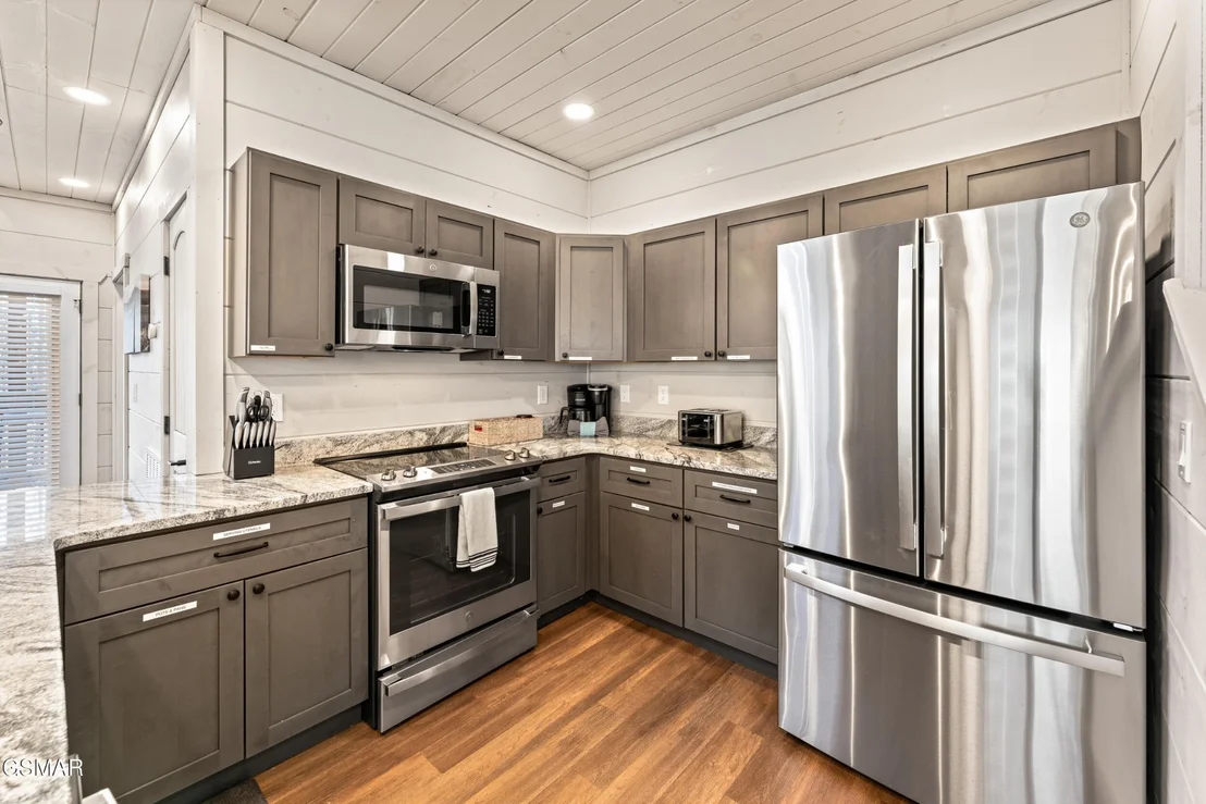 Photo of 2848 Sequoia Road