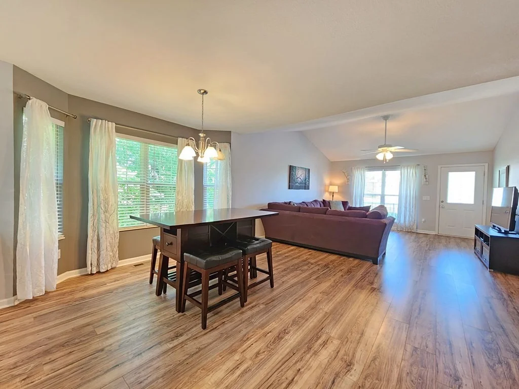 Photo of 2422 Cross View Drive